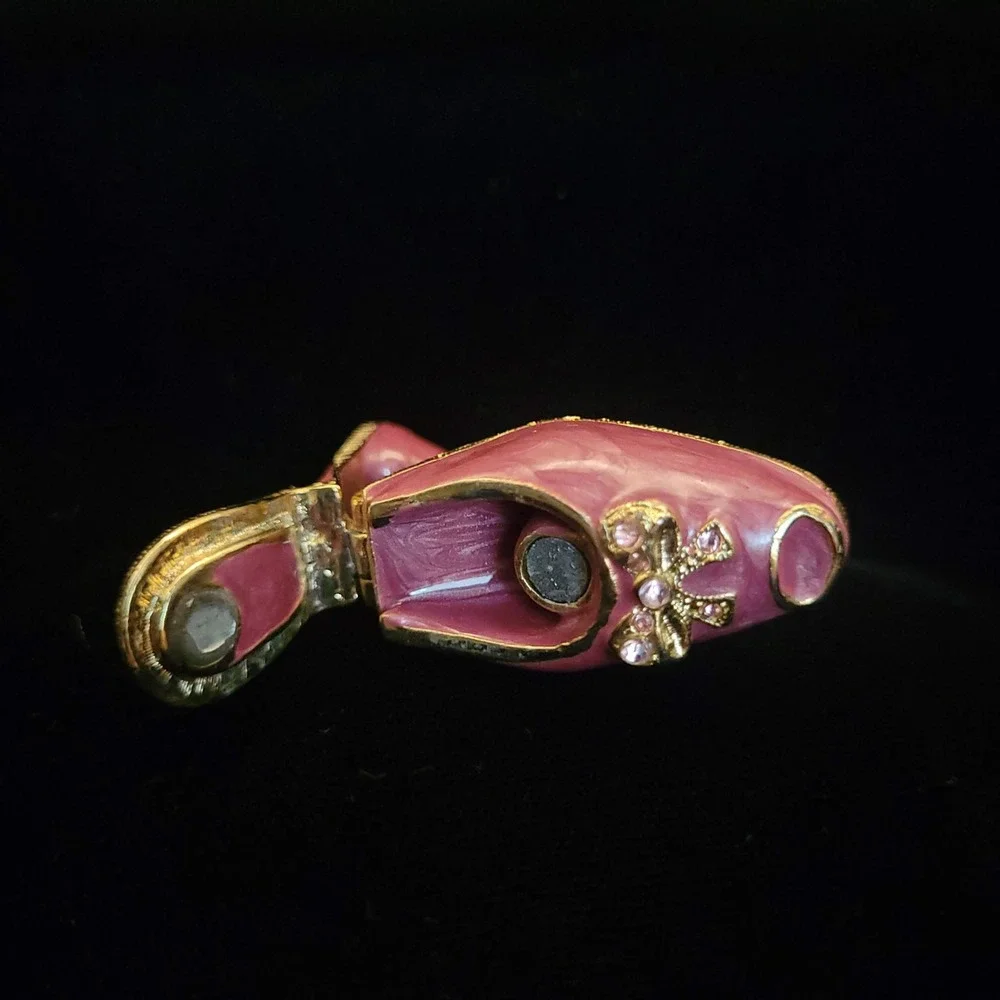 Monet vintage trinket